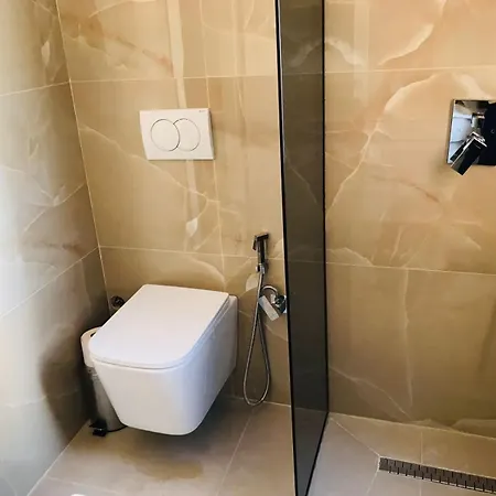 Apartman Eri *